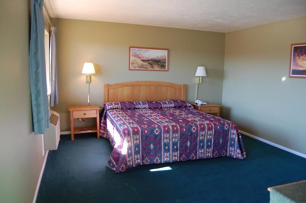 The Rim Rock Inn Torrey Chambre photo