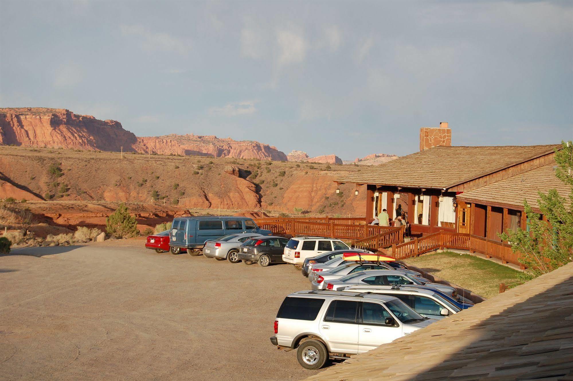 The Rim Rock Inn Torrey Extérieur photo